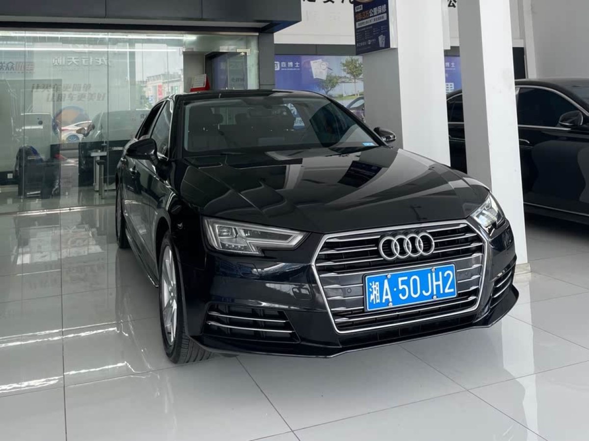 奧迪 奧迪A4L  2018款 30周年年型 40 TFSI 進取型圖片