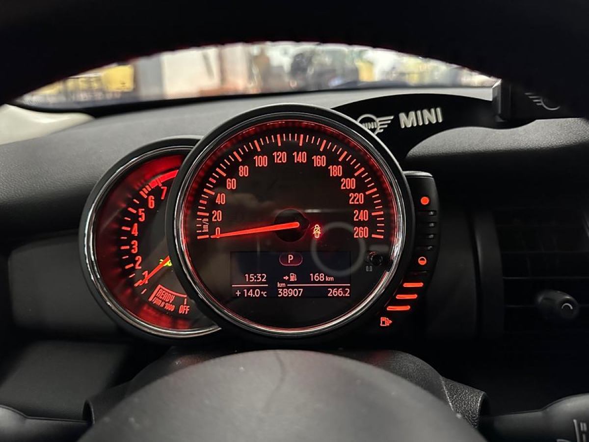 MINI MINI  2016款 1.2T ONE 先鋒派圖片