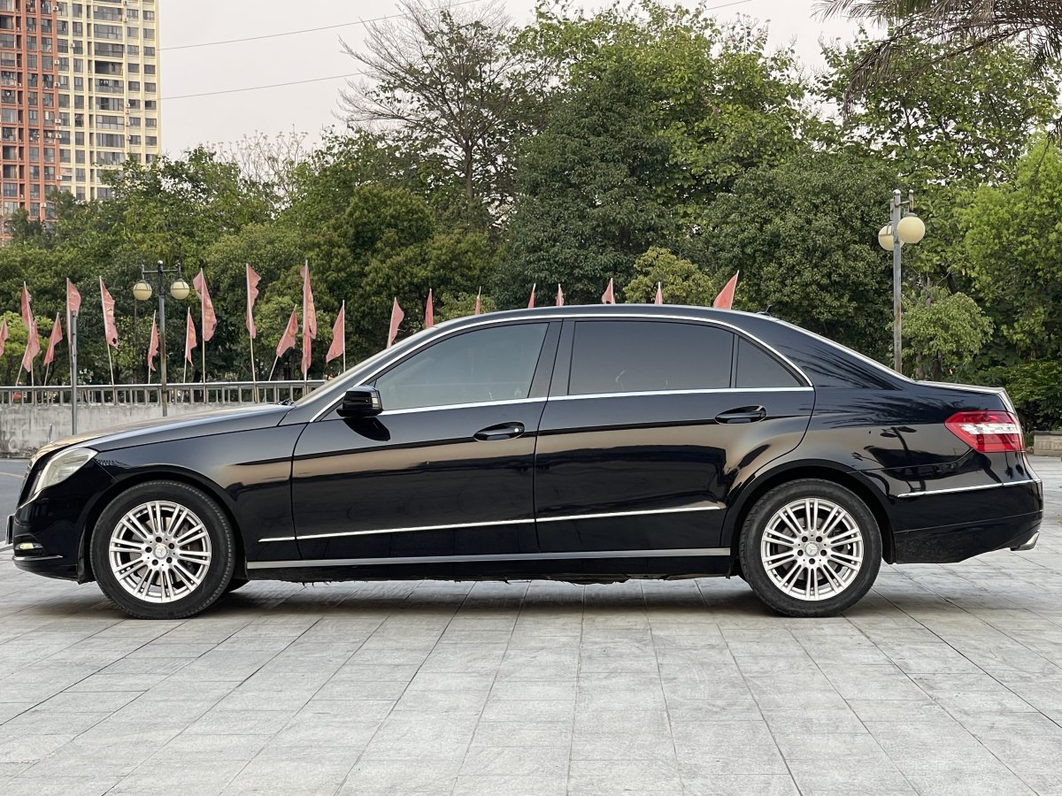 奔馳 奔馳E級  2012款 E 200 L CGI優(yōu)雅型圖片