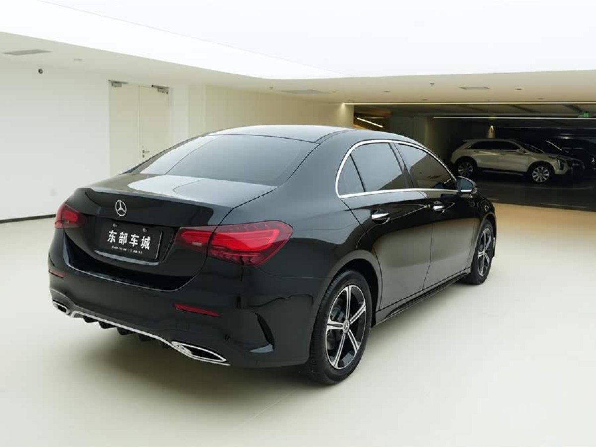 奔馳 奔馳A級  2023款 A 200 L 時尚型圖片