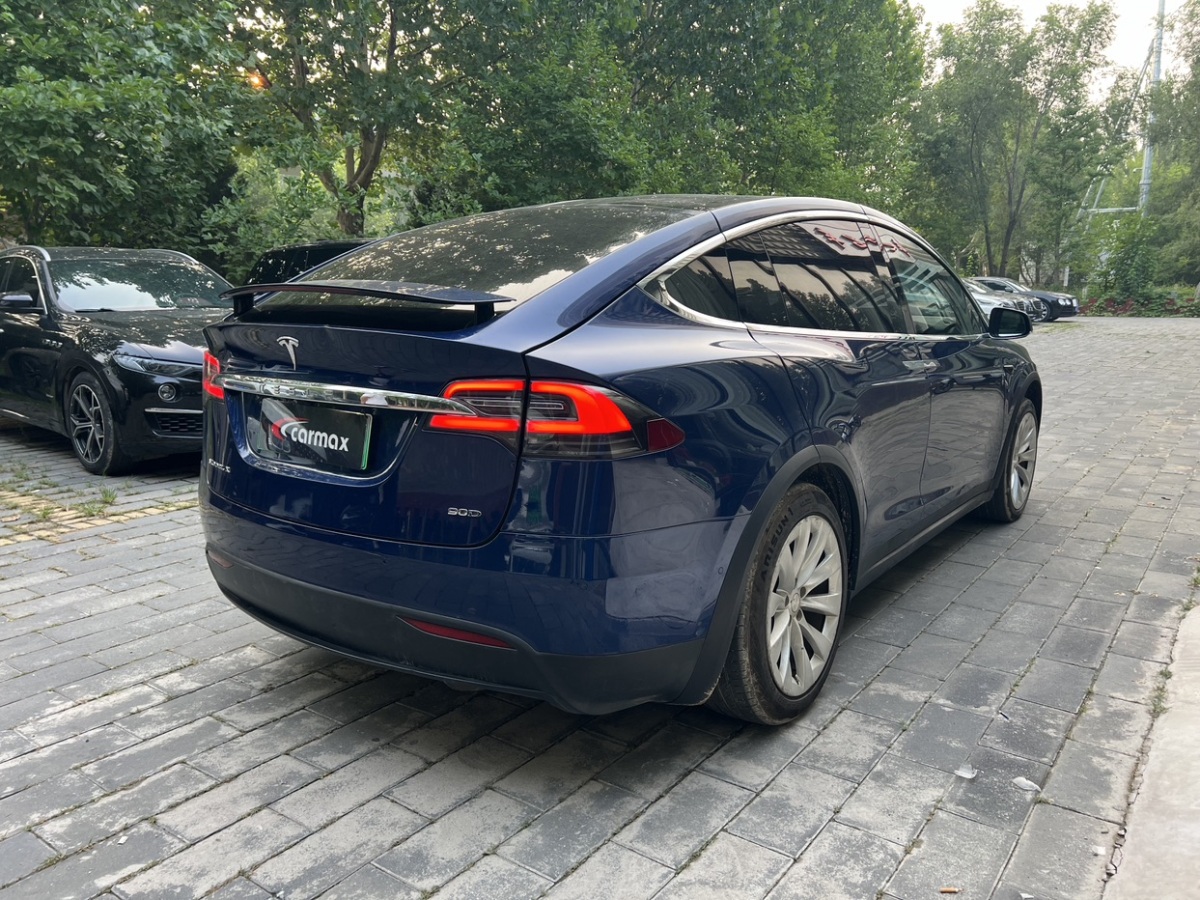 特斯拉 Model X  2016款 Model X 90D圖片