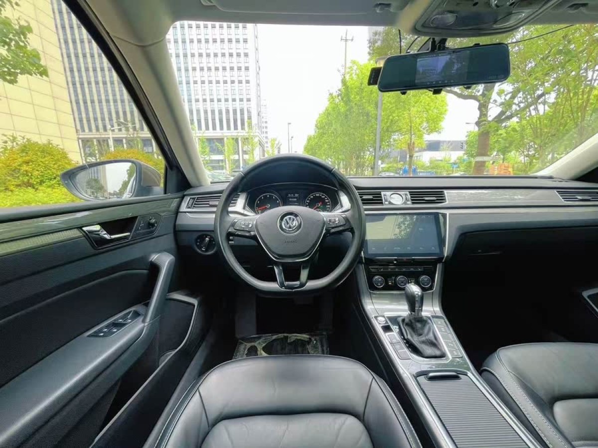 大眾 帕薩特  2017款 330TSI DSG尊榮版圖片