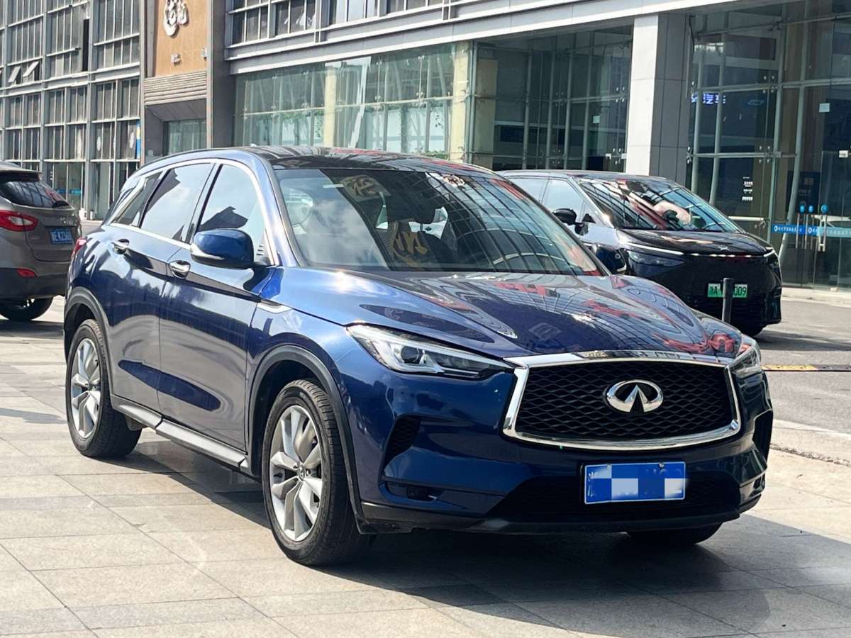 英菲尼迪 QX50  2020款 改款 2.0T 兩驅(qū)菁英版圖片