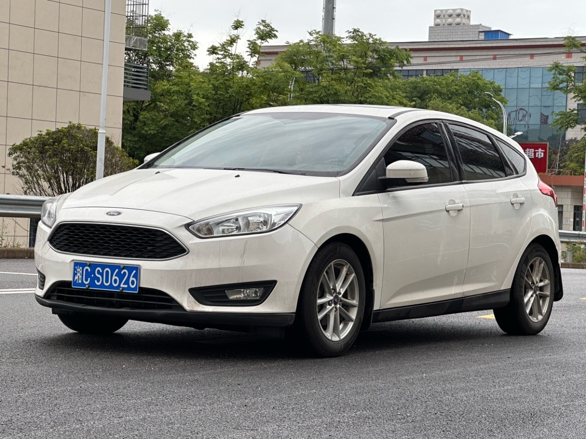 福特 ?？怂? 2018款 兩廂經(jīng)典 1.6L 自動風尚型智行版圖片