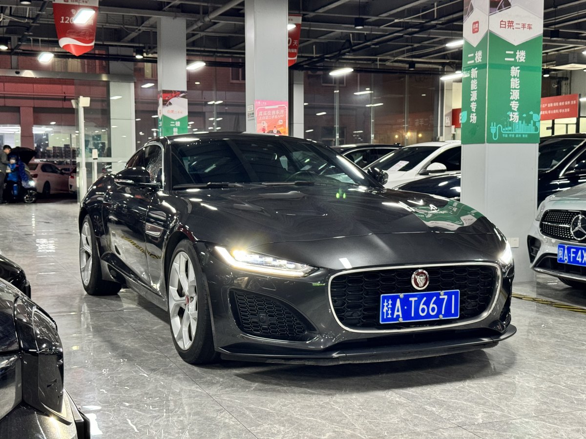 2021年6月捷豹 F-TYPE  2021款 P300 后驅(qū)硬頂版