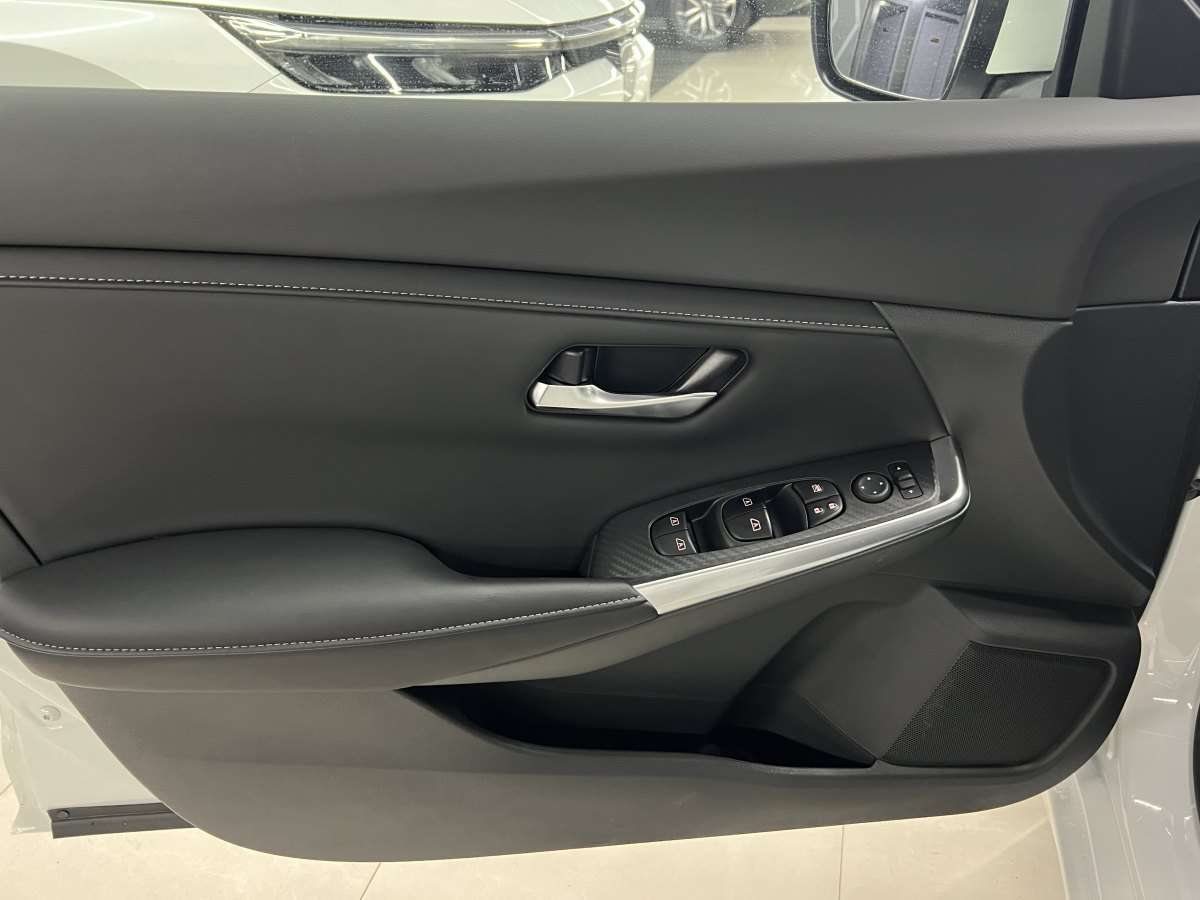 日產(chǎn) 軒逸  2025款 1.6L CVT真心版圖片