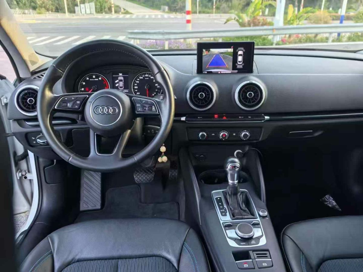 奧迪 奧迪A3  2018款 A3 1.4T 35TFSI Limousine時尚型圖片