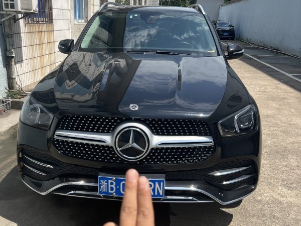 奔驰 奔驰GLE  2022款 改款 GLE 350 4MATIC 时尚型