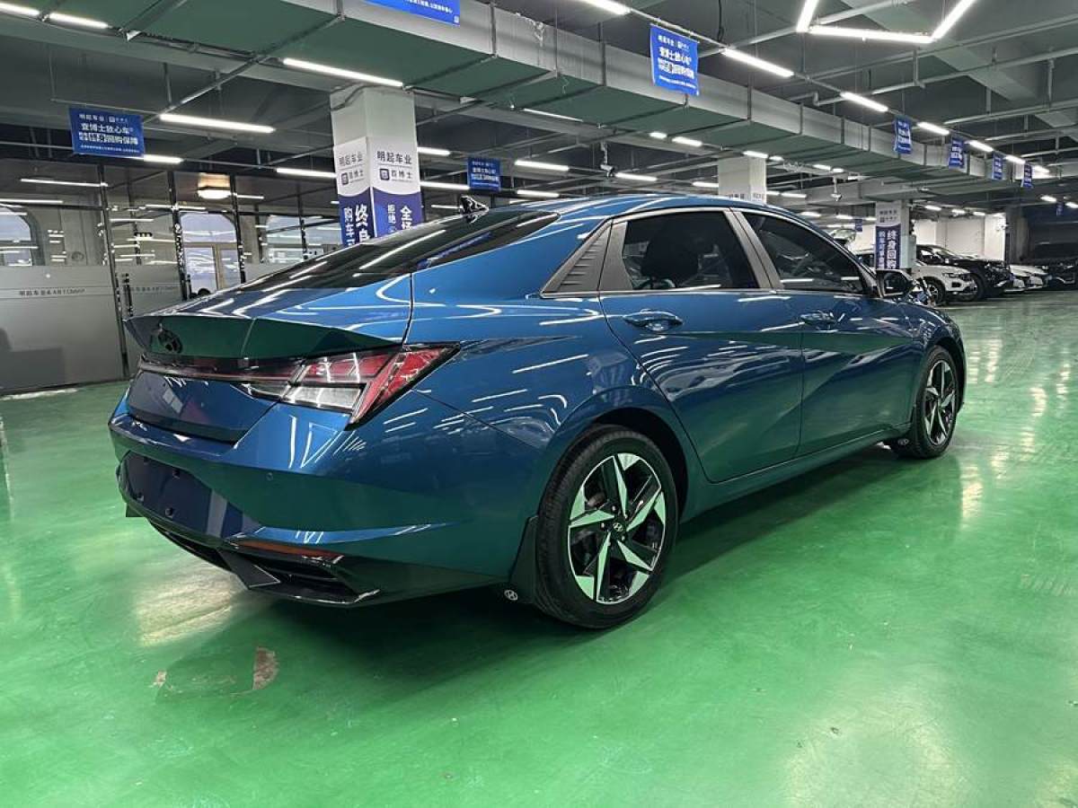 現(xiàn)代 伊蘭特  2022款 1.5L CVT LUX尊貴版圖片