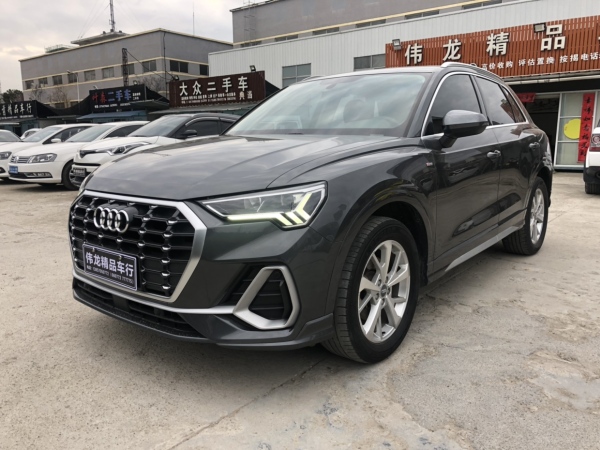 奥迪 奥迪Q3  2019款  35 TFSI 时尚动感型