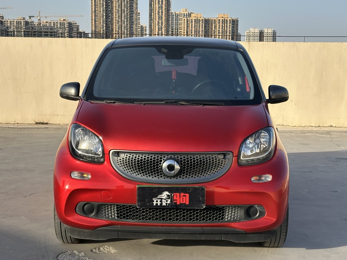 smart forfour  2017款 0.9T 66千瓦摯愛特別版圖片