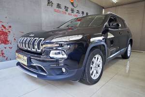 自由光 Jeep 2.4L 領(lǐng)先版