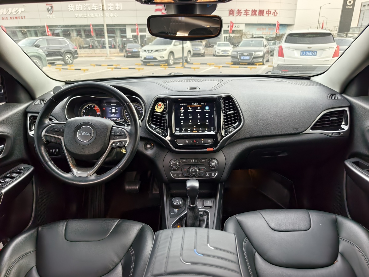 Jeep 自由光  2019款 2.0T 四驅(qū)探享版 國VI圖片