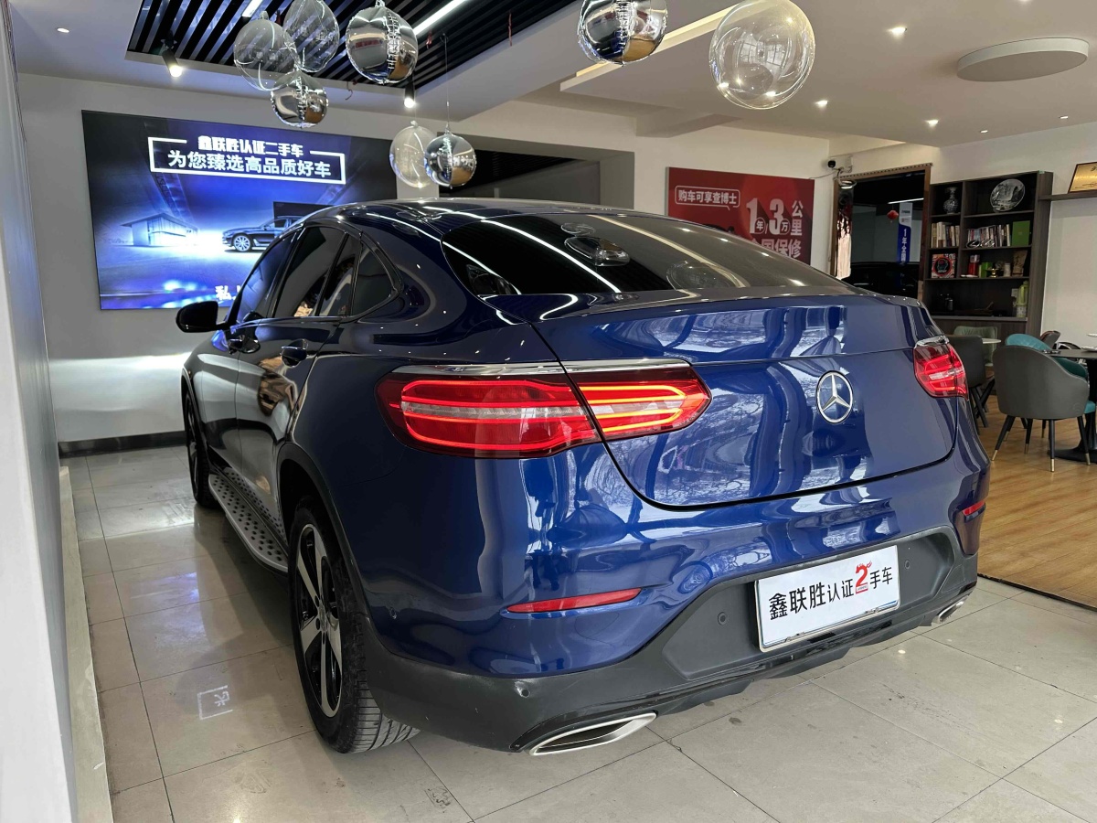 奔馳 奔馳GLC  2022款 改款 GLC 300 4MATIC 轎跑SUV圖片