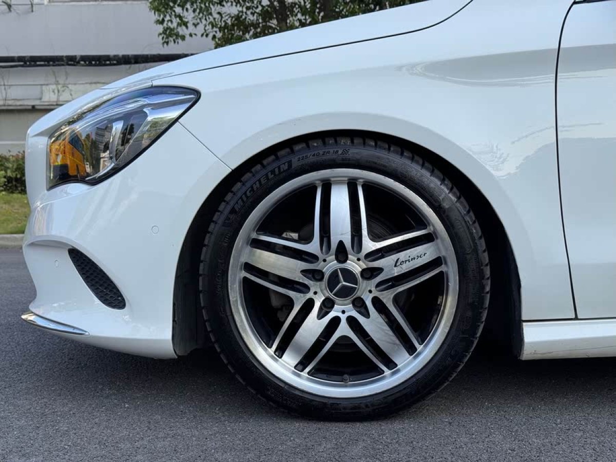 奔馳 奔馳CLA級  2019款 CLA 200 時尚型圖片
