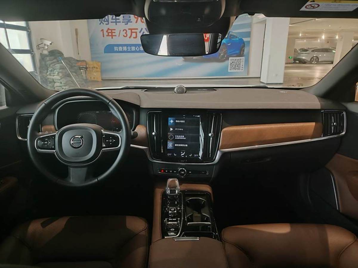 沃尔沃 S90新能源  2020款 改款 T8 E驱混动 智逸豪华版图片