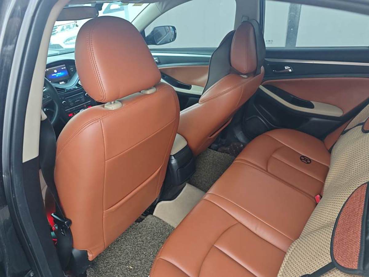 奔騰 B70  2014款 2.0L 自動舒適型圖片