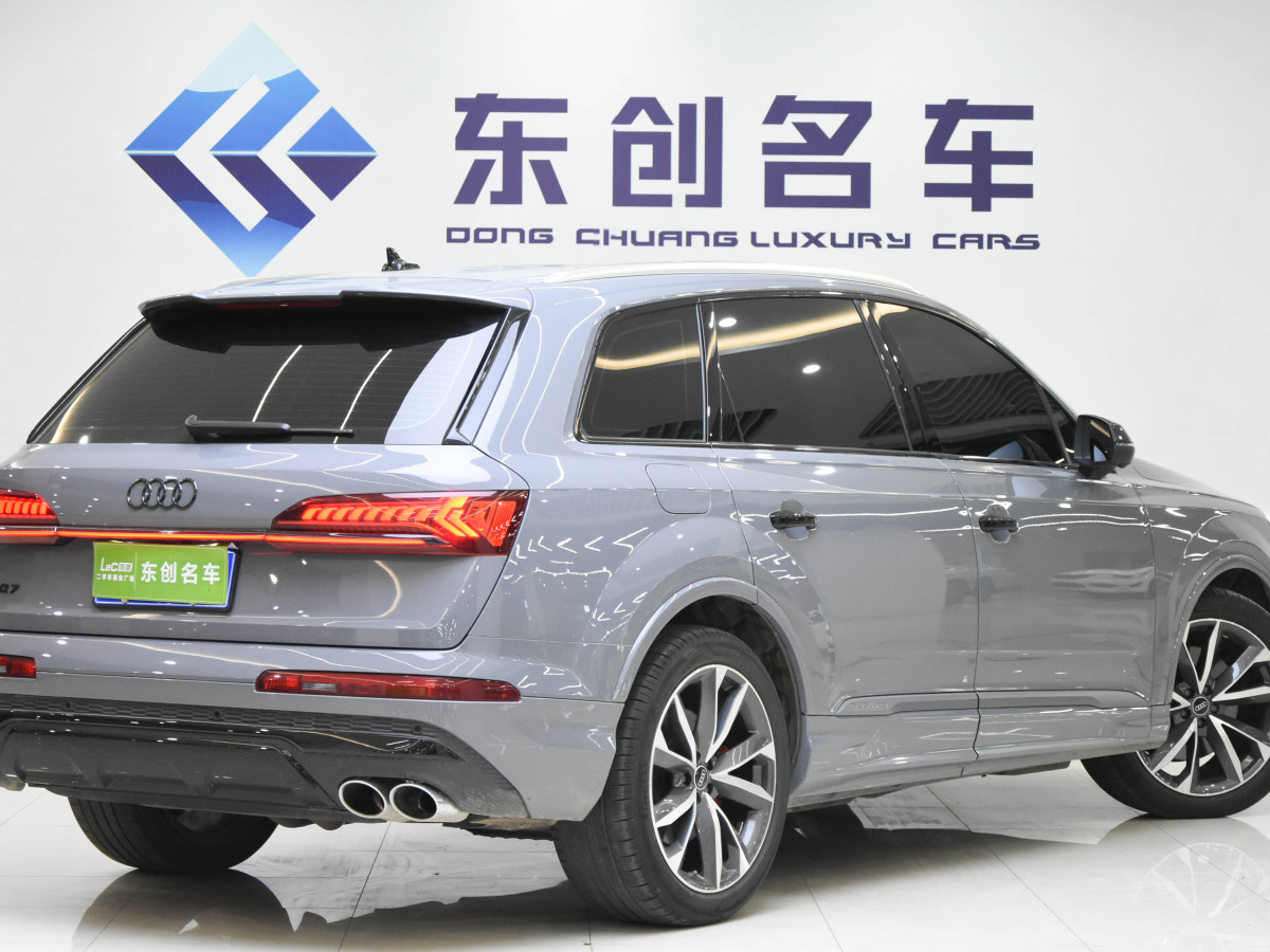 奥迪 奥迪Q7  2023款 55 TFSI quattro S line运动型图片