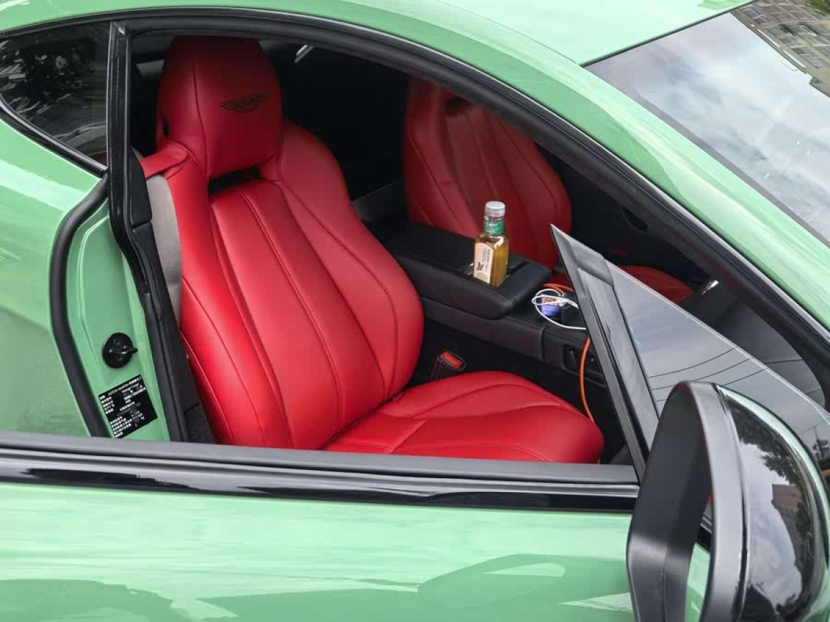 阿斯頓·馬丁 V8 Vantage  2011款 4.7L Sportshift Coupe圖片