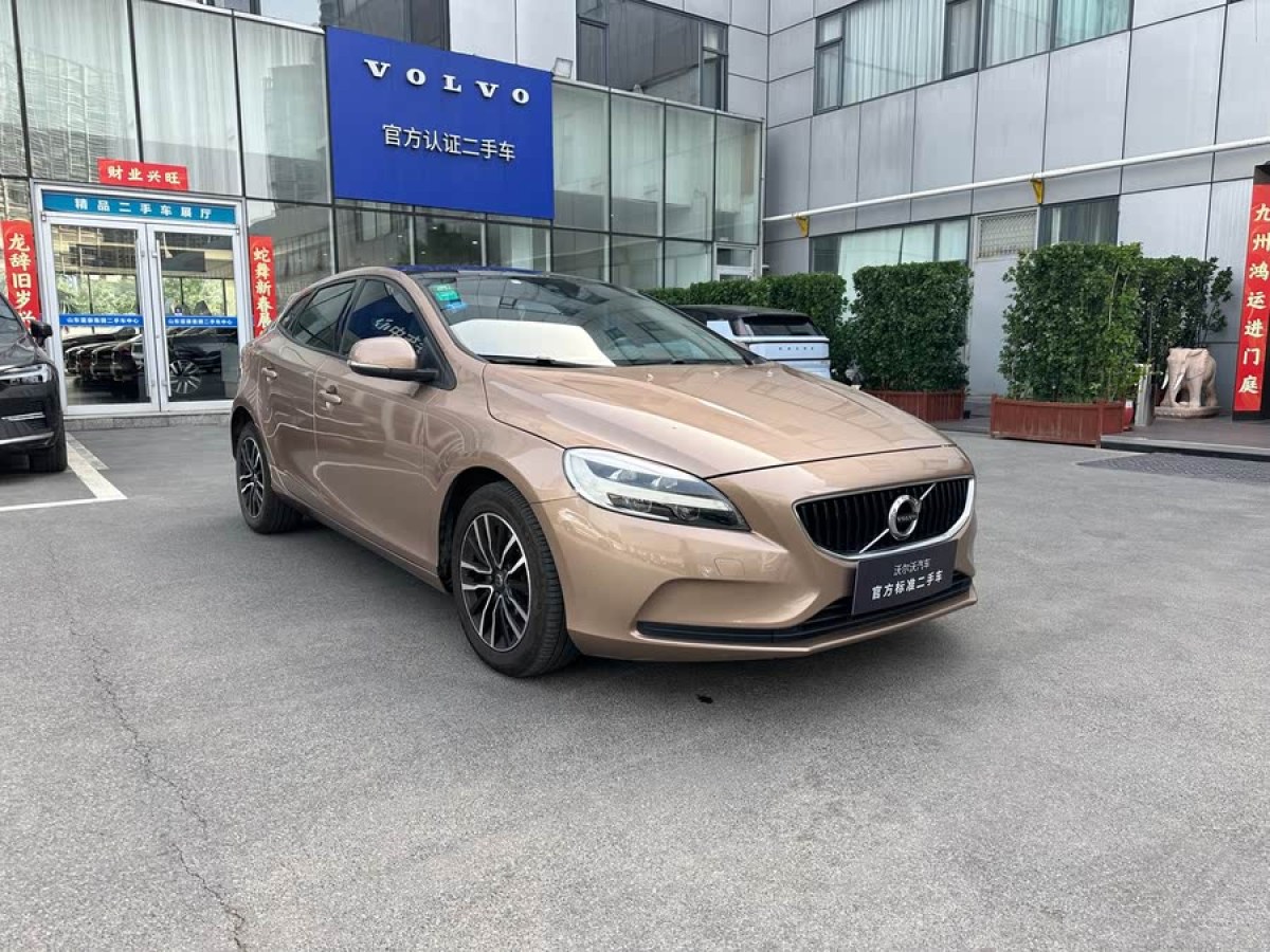 沃爾沃 V40  2017款 T3 智逸版圖片