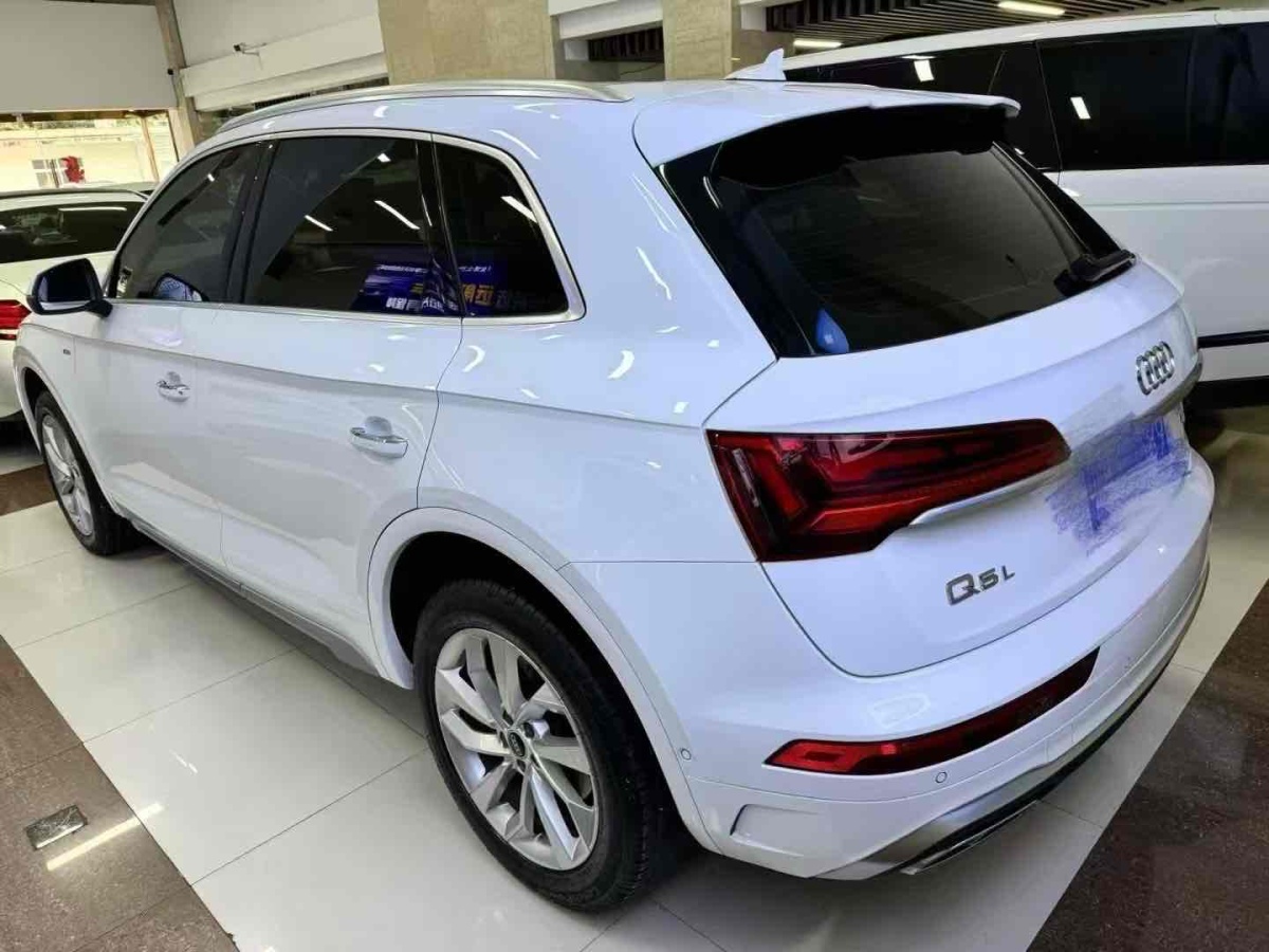 奧迪 奧迪Q5L  2021款 40 TFSI 豪華動(dòng)感型圖片