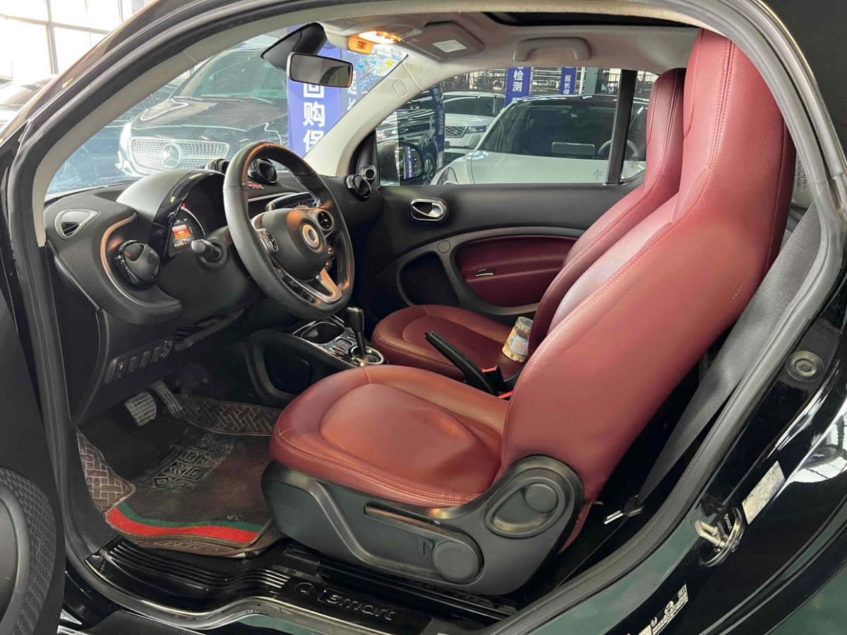 smart fortwo  2018款 1.0L 52千瓦硬頂激情版圖片