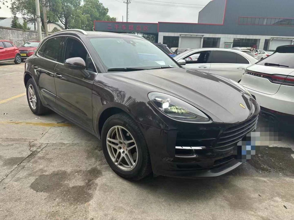 保時(shí)捷 Macan 圖片