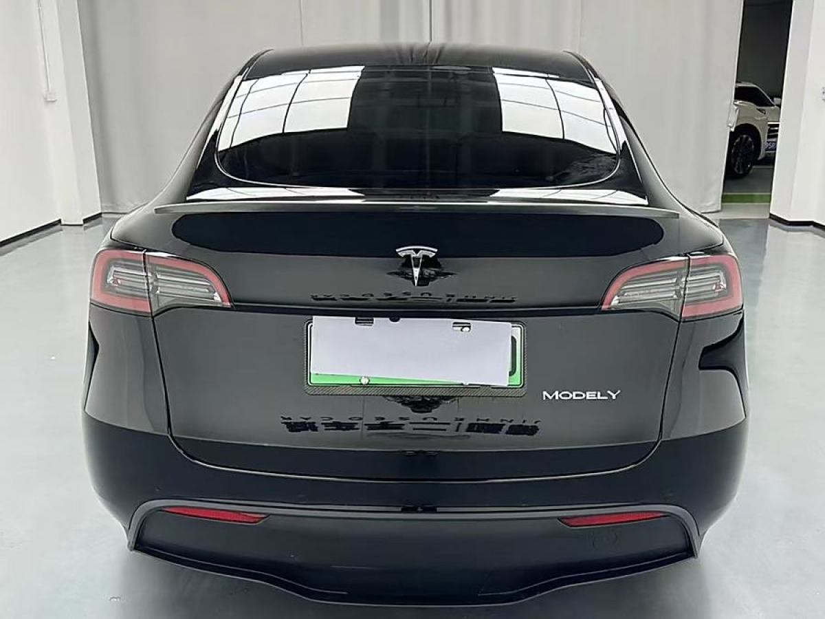 特斯拉 Model 3  2023款 煥新版 后輪驅(qū)動圖片