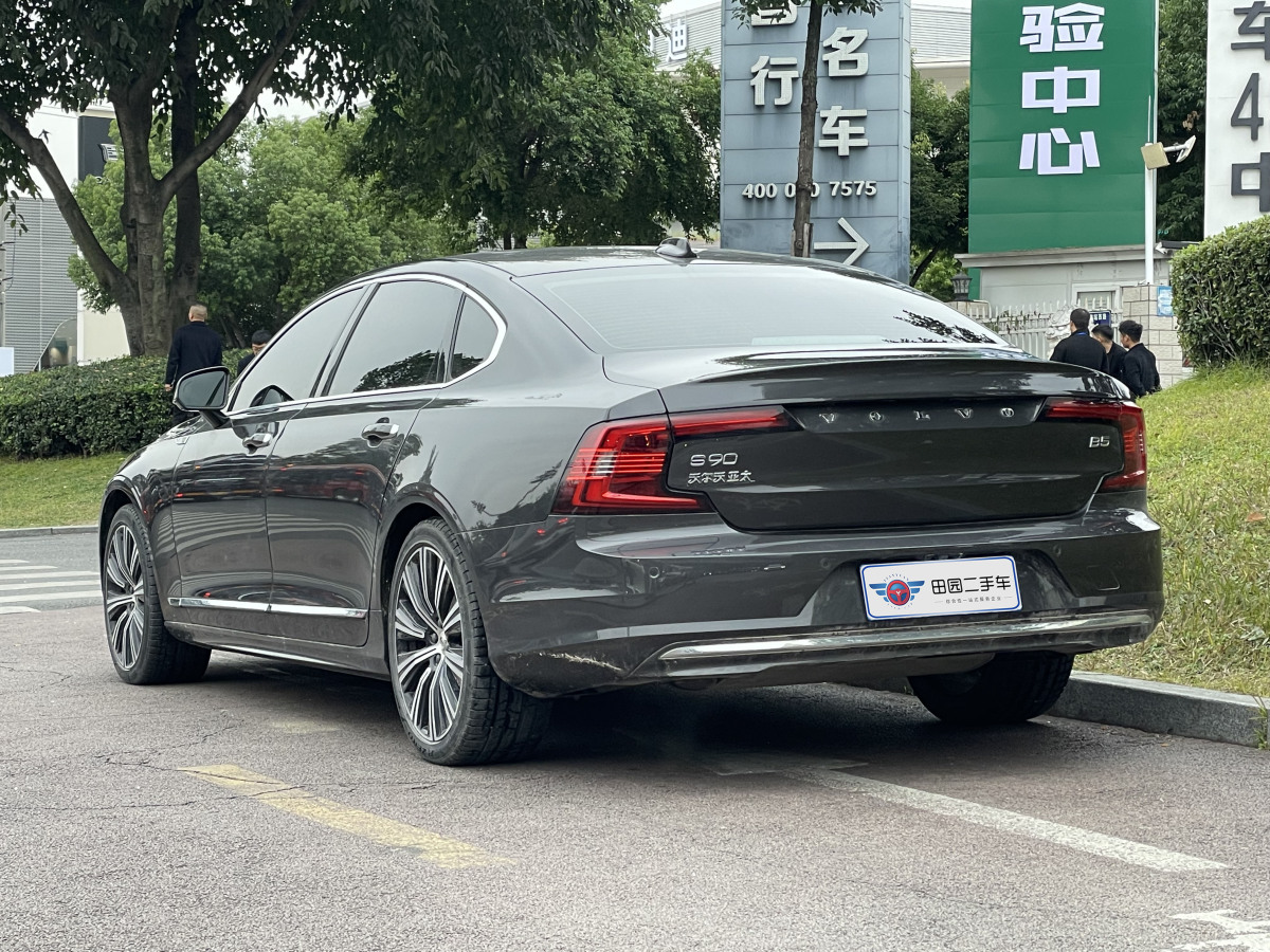 沃爾沃 S90  2022款 B5 智遠(yuǎn)豪華版圖片