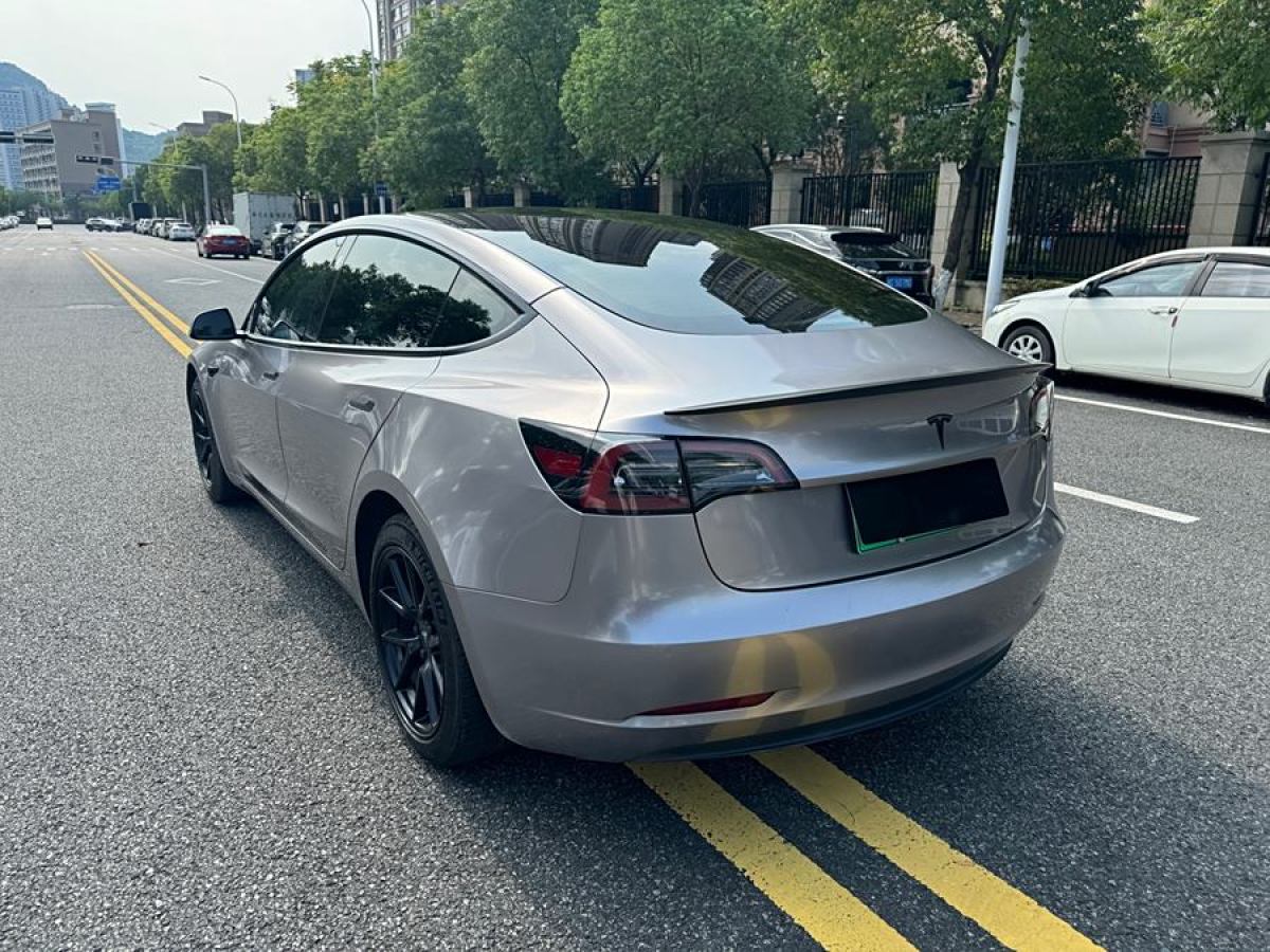 特斯拉 Model Y  2022款 改款 后輪驅(qū)動版圖片