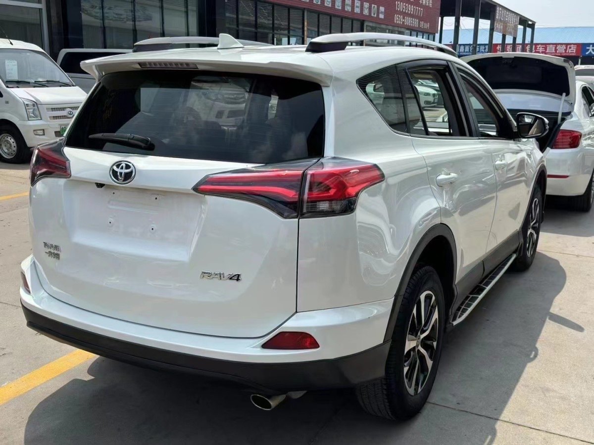 豐田 RAV4  2016款 榮放 2.0L CVT兩驅(qū)都市版圖片