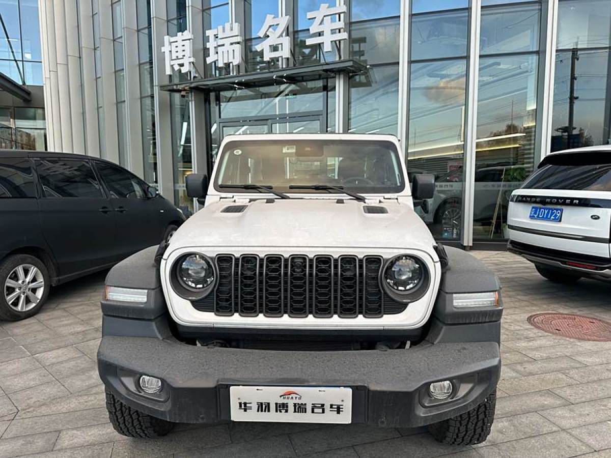 Jeep 牧馬人  2024款 2.0T 羅賓漢兩門版圖片