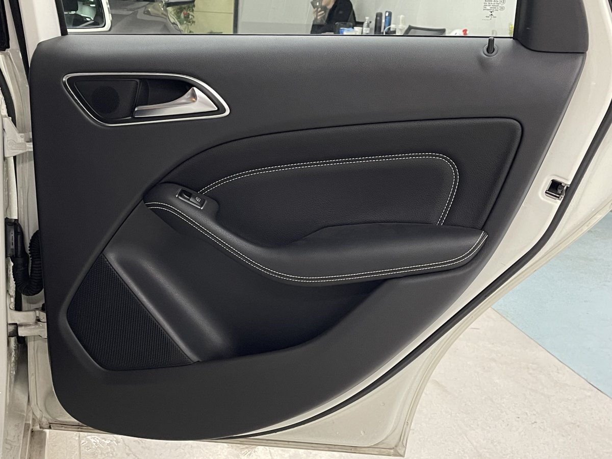 2017年2月奔驰 奔驰B级  2022款 改款 B 200 动感型