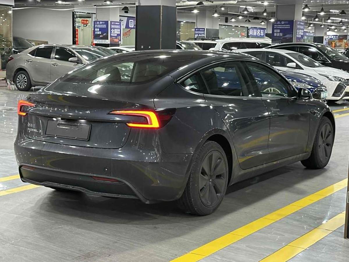 特斯拉 Model Y  2022款 改款 后輪驅(qū)動(dòng)版圖片