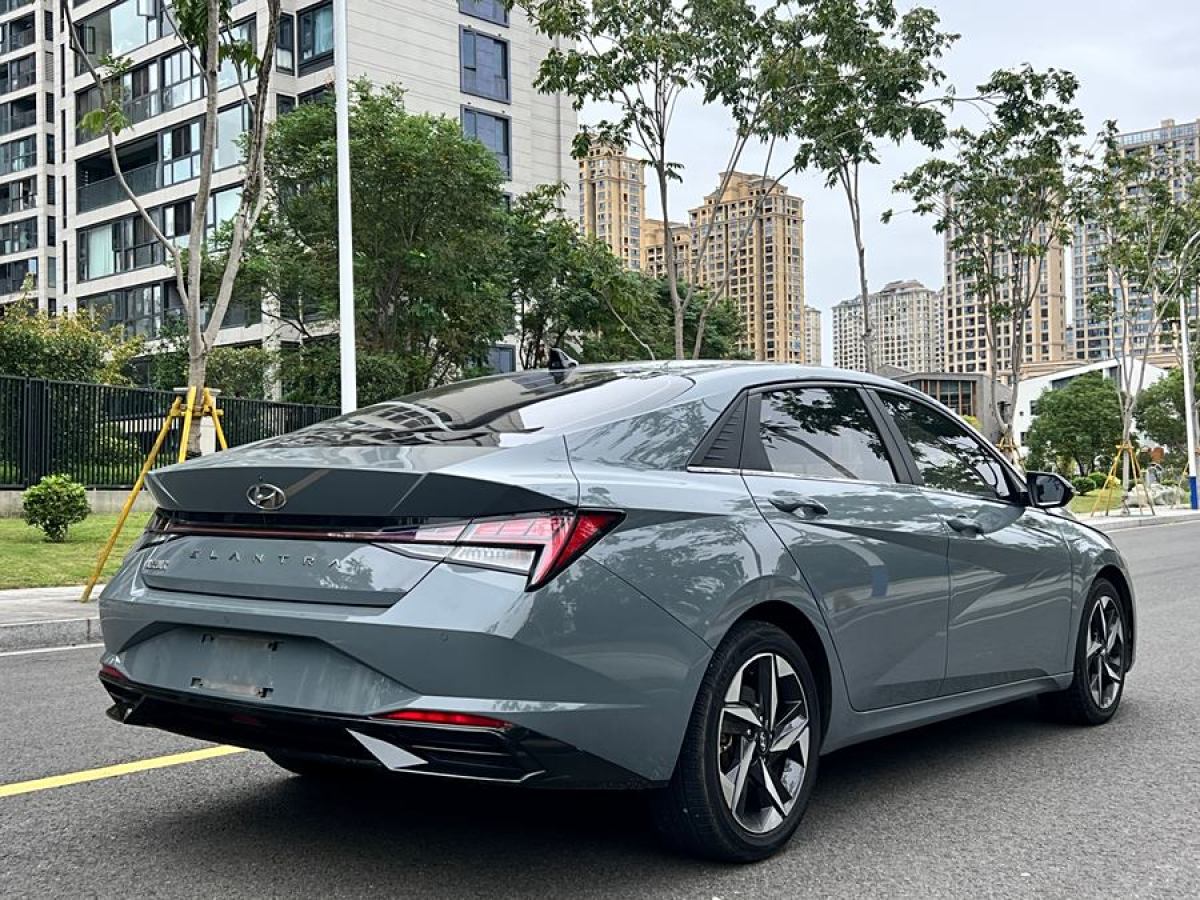 現(xiàn)代 伊蘭特  2021款 1.5L LUX尊貴版圖片