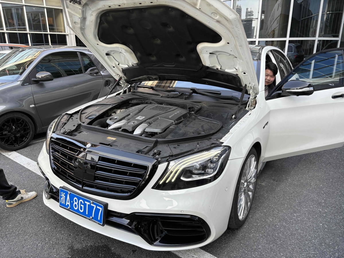 2015年9月奔馳 奔馳S級(jí)AMG  2014款 AMG S 63 L 4MATIC