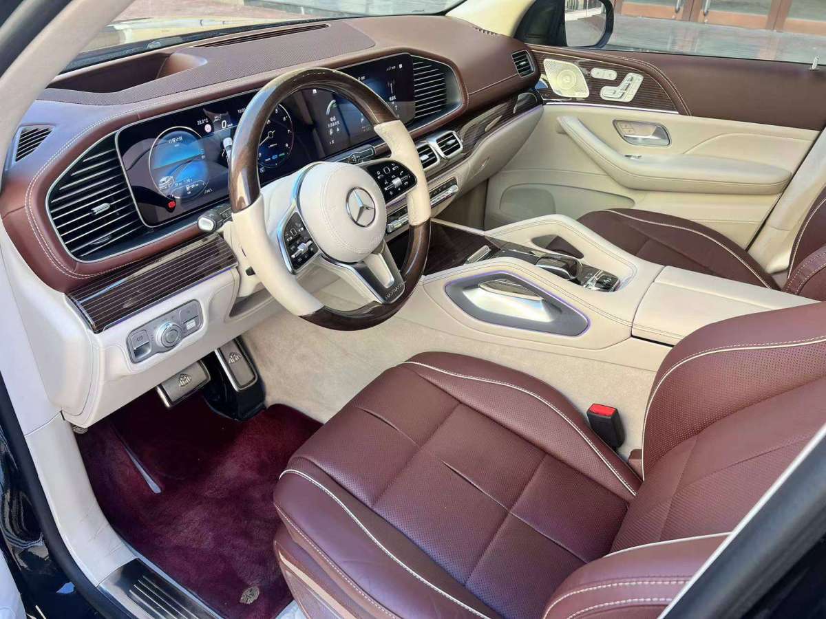 奔馳 邁巴赫GLS  2021款 GLS 600 4MATIC 禮尚版圖片