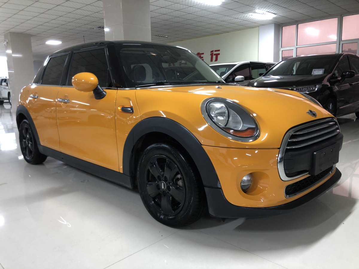 2015年11月MINI MINI  2016款 1.2T ONE 先鋒派 五門版