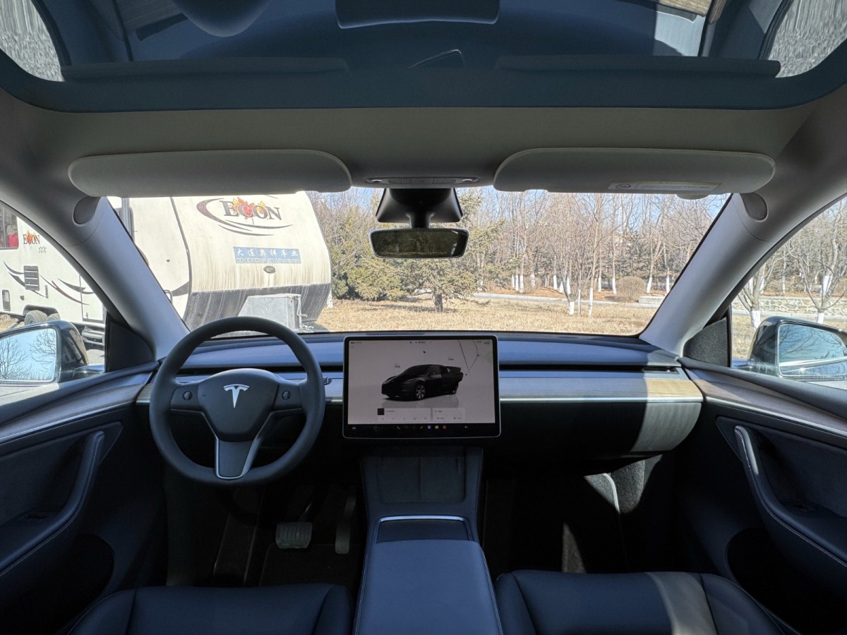 特斯拉 Model Y  2022款 改款 后輪驅(qū)動版圖片