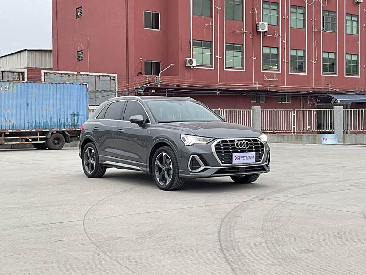 奧迪 奧迪Q3  2019款  35 TFSI 時(shí)尚動感型圖片