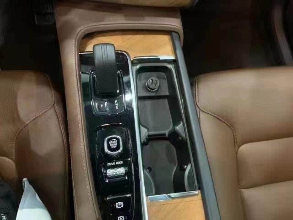 沃爾沃 XC90  2021款 B5 智行豪華版 7座圖片