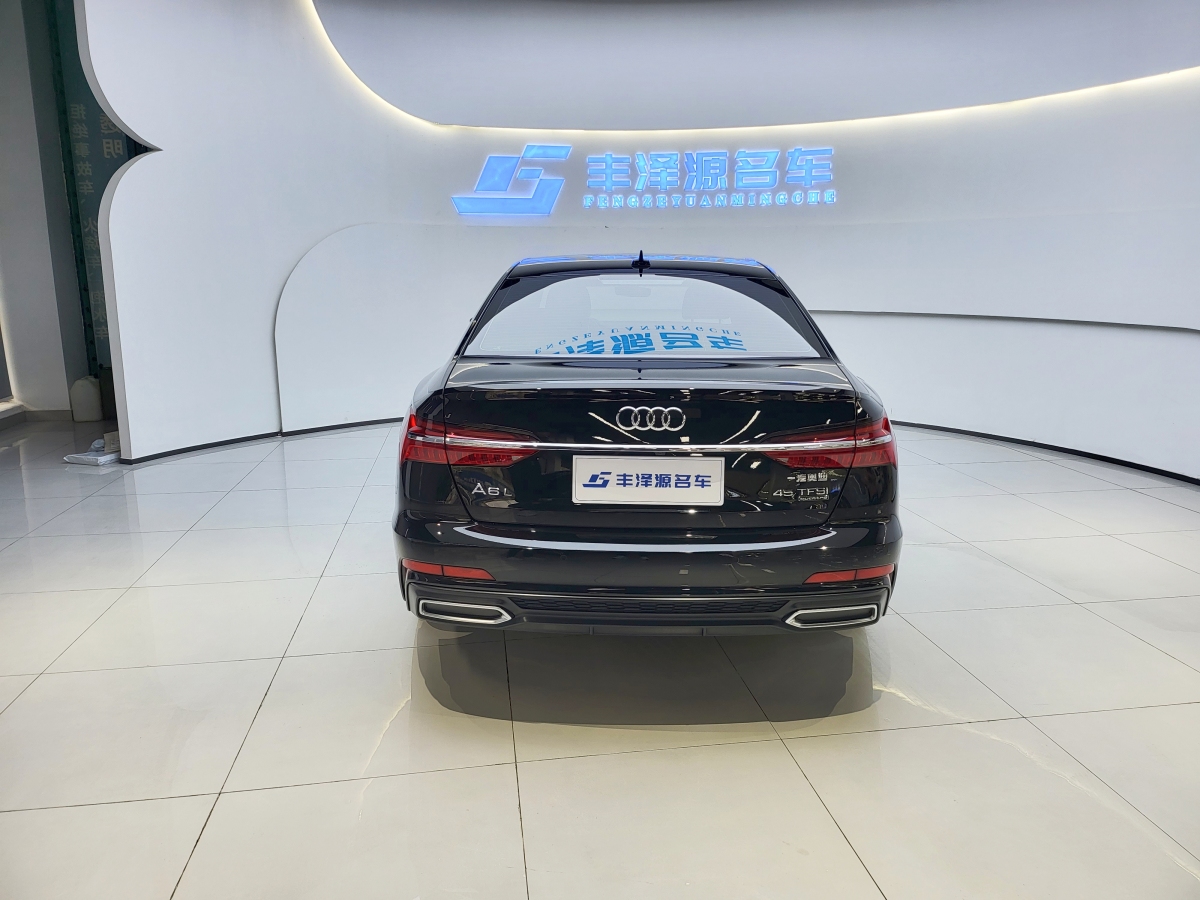 奧迪 奧迪A6L  2022款 45 TFSI quattro 臻選動感型圖片