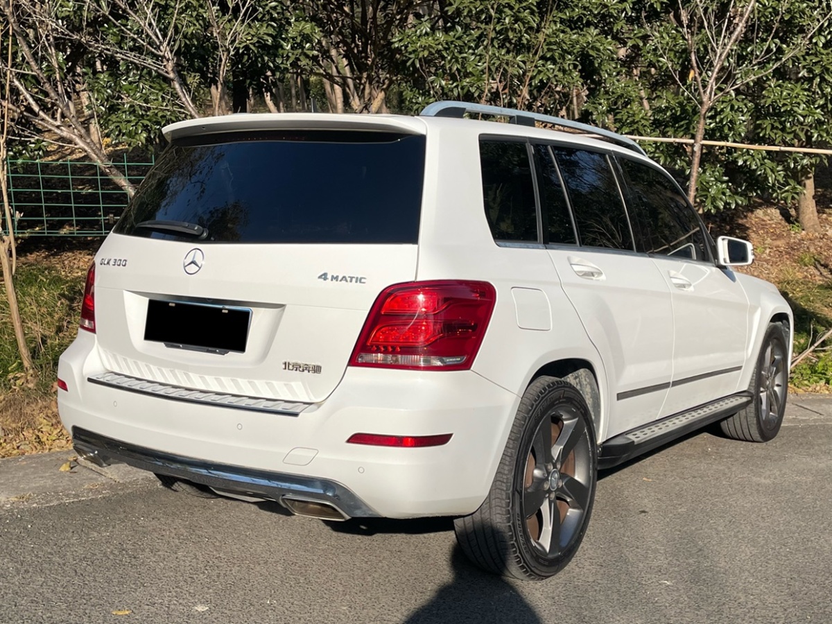 奔馳 奔馳GLK級  2015款 GLK 300 4MATIC 時(shí)尚型 極致版圖片