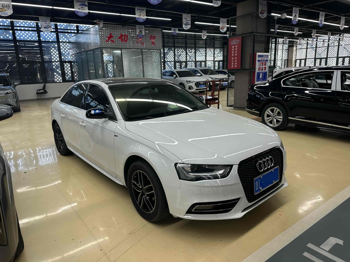 奧迪 奧迪A4L  2013款 35 TFSI 自動標(biāo)準(zhǔn)型圖片