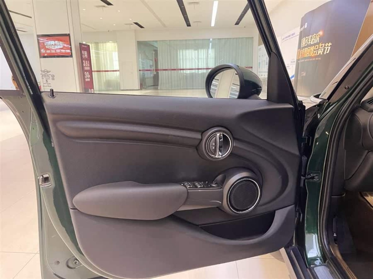 MINI MINI  2016款 1.2T ONE 先鋒派 五門版圖片