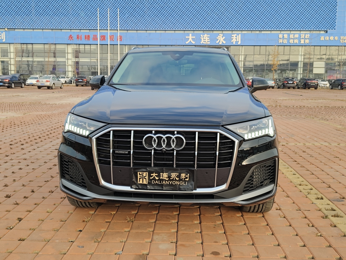 奧迪 奧迪Q7  2024款 55 TFSI quattro S line運(yùn)動型圖片