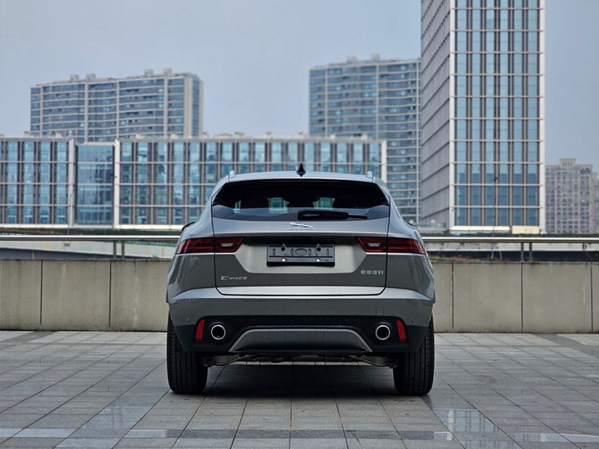 2023年9月捷豹 E-PACE  2024款 青春運(yùn)動(dòng)版 R-DYNAMIC