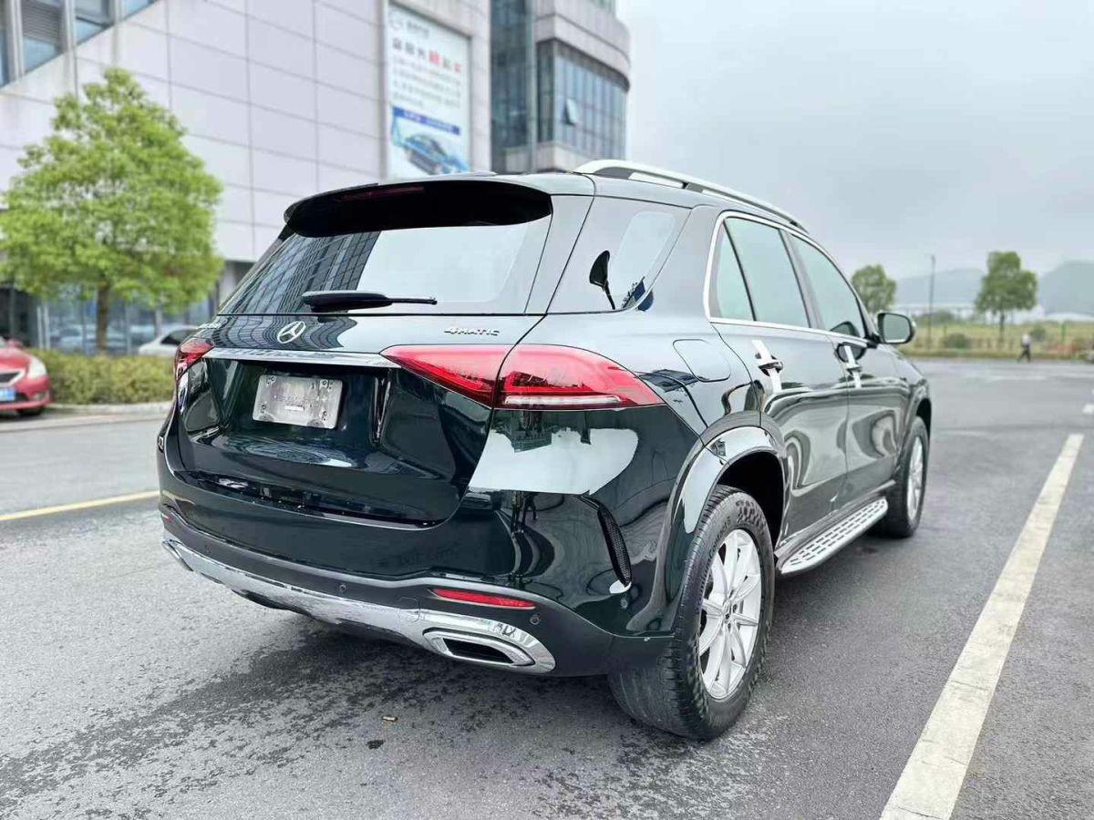 奔馳 奔馳GLE  2020款  GLE 350 4MATIC 時(shí)尚型圖片