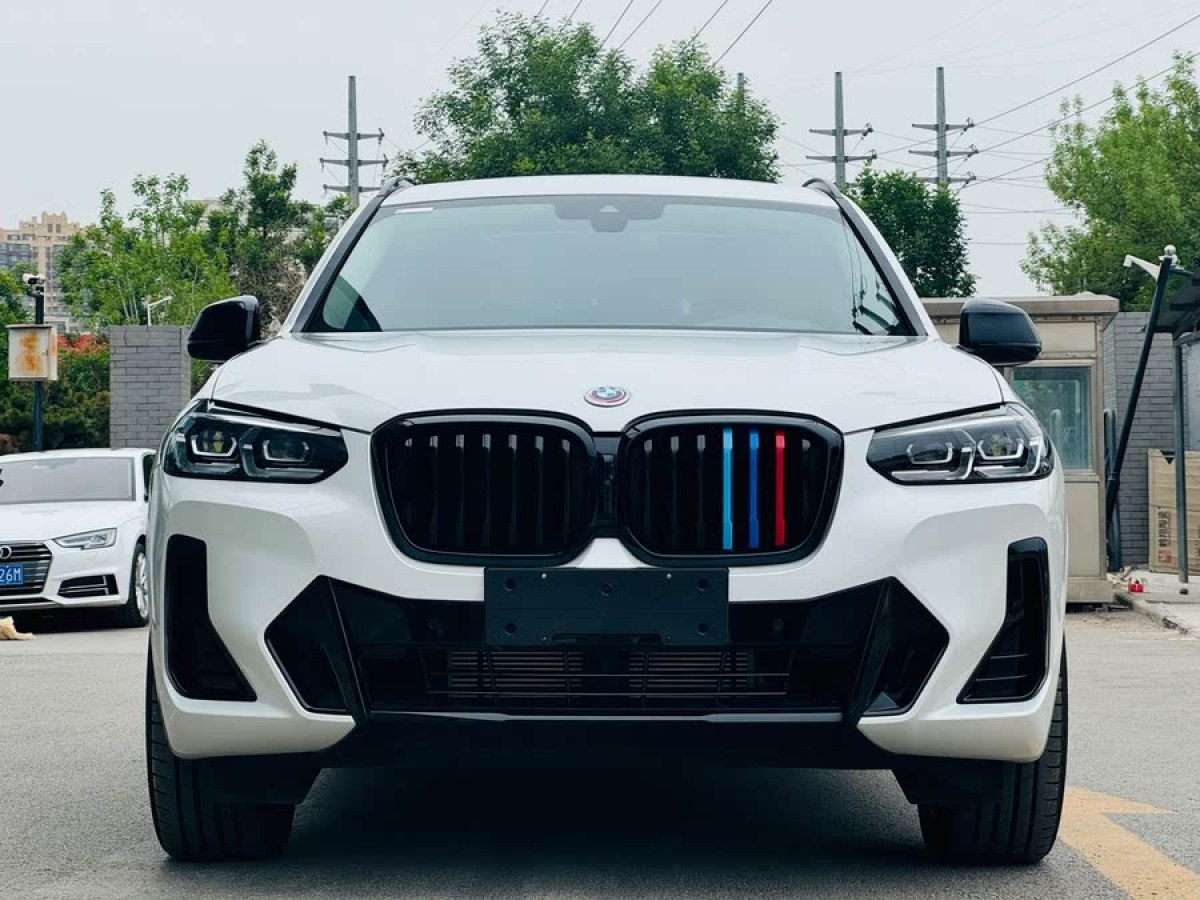 寶馬 寶馬X3  2023款 xDrive30i 領(lǐng)先型 M曜夜套裝圖片