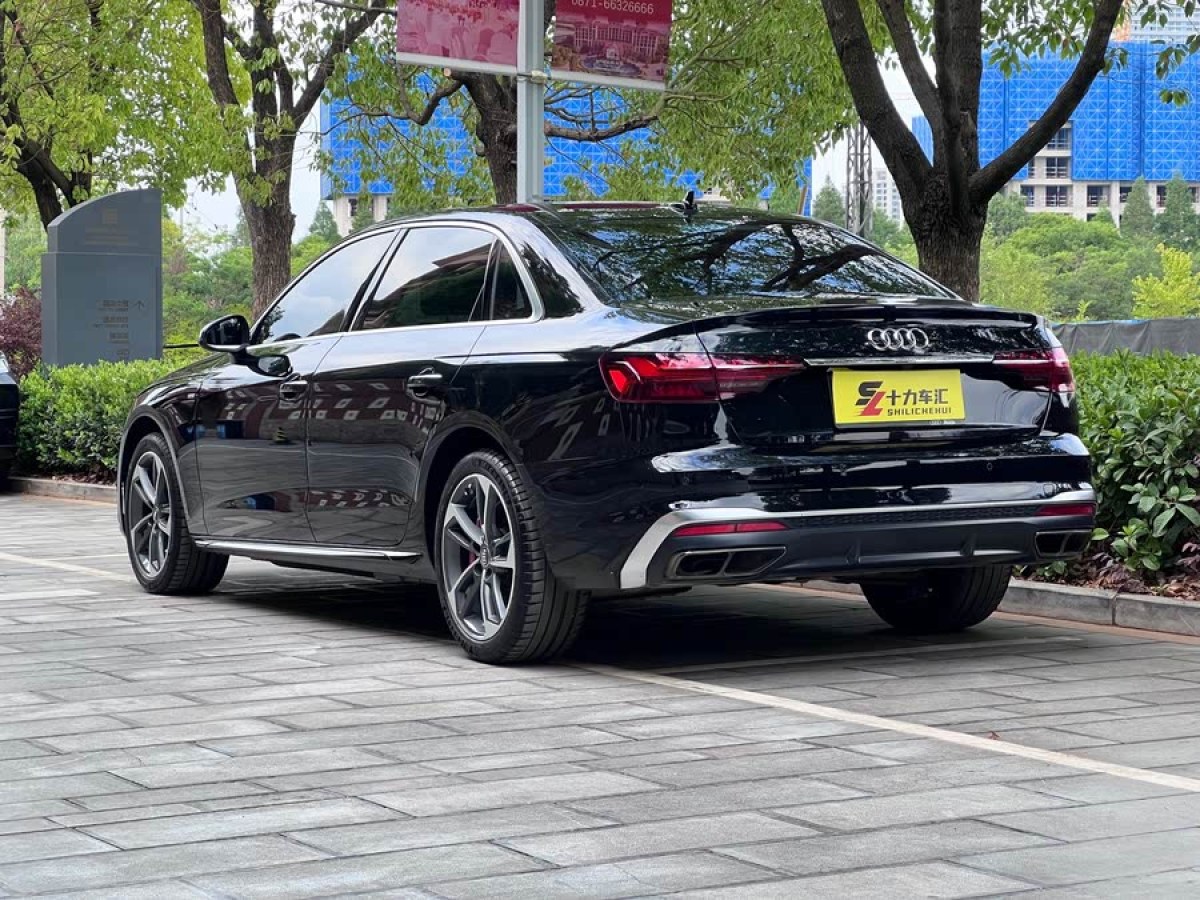 奧迪 奧迪A4L  2022款 40 TFSI 時(shí)尚動(dòng)感型圖片